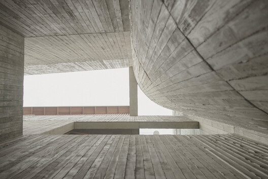 Casa Kam e Ly / HGAA + Jieun Jun + naïve practice + Taewon Park - Imagem 23 de 36