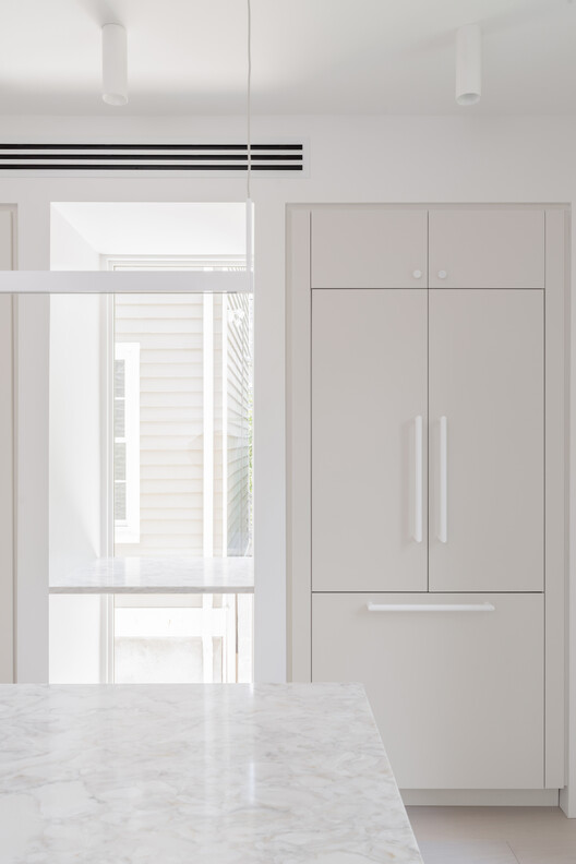 Radcliffe House / Boyd Architects Radcliffe House / Boyd Architects - Interior Photography, Kitchen, Wood, Countertop, Glass, Chair