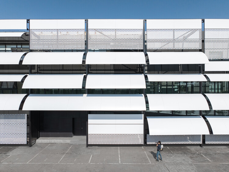 羊绒技术中心 / waa 未觉建筑 - 更多图片