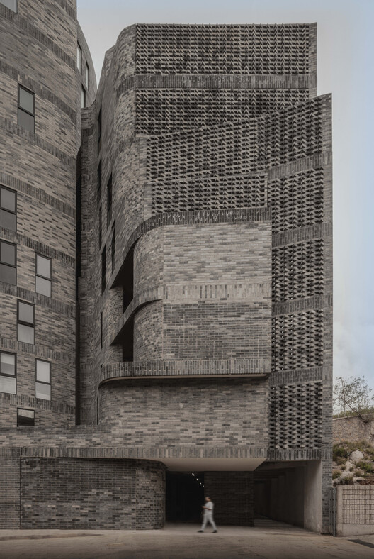 Torre Médica BonaDea / Juan Pablo Soto Arquitectos - Imagen 17 de 20