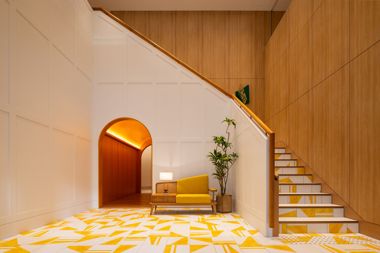 东京银座六丁目皇家公园酒店 / Mitsubishi Jisho Design - 室内图, 木头