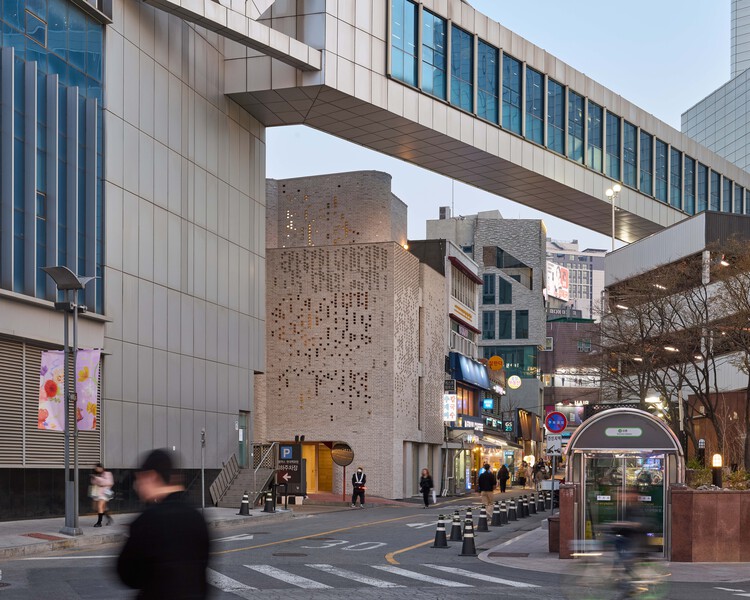 Cracker 大楼改造/ NOMAL - 建筑图