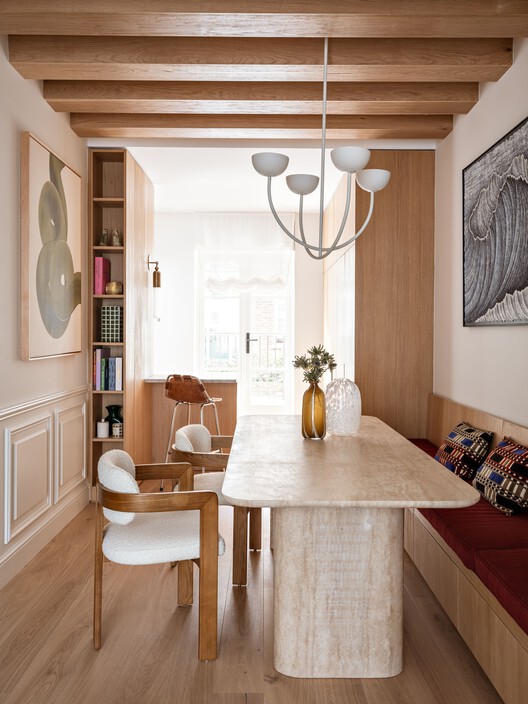 Notting Hill Flat / WER Studio - Fotografia de Interiores, Madeira, Mesa, Iluminação, Cadeira