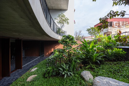 HN08 House / TNT Architecture - Exterior Photography, Garden, Balcony