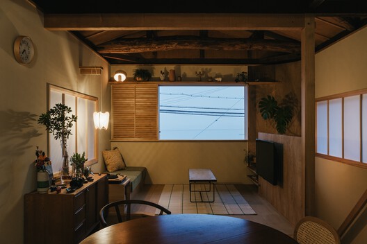 House in Akashi / Akio Isshiki Architects - Interior Photography, Wood, Lighting