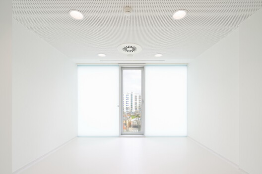 Departamento de Alergología, Hospital de Navarra / GVG Estudio Departamento de Alergología, Hospital de Navarra / GVG Estudio - Imagen 4 de 11