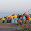 Beyond Disaster Relief: The Evolution of Super-Adobe Into Permanent Structures in Hormuz, Iran - Image 1 of 4