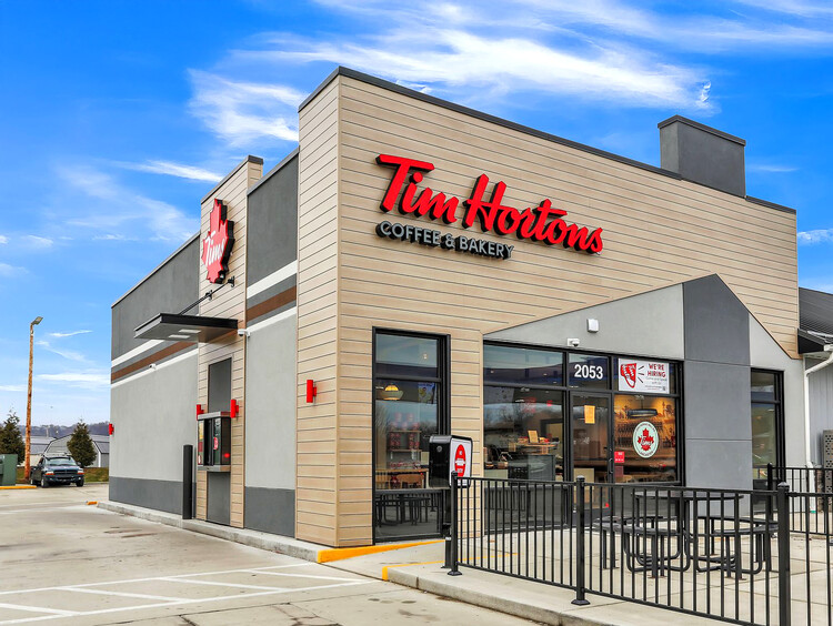 Single-Skin Metal Panels vs. Extruded Aluminum Panels: Which Is Best for Your Project? - Image 4 of 8