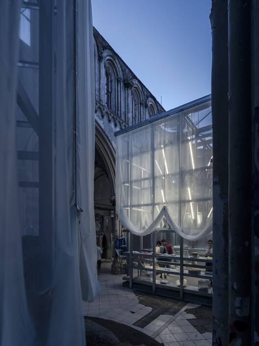 The Chilean Architecture Biennial Revives a Church Ruin as a Temporary Pavilion - Image 4 of 22
