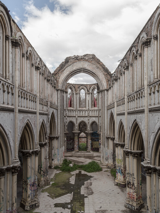The Chilean Architecture Biennial Revives a Church Ruin as a Temporary Pavilion - Image 7 of 22
