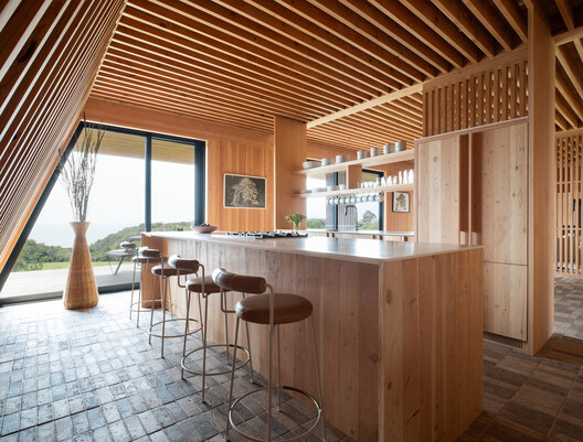 Mohegan Trail Residence / Bates Masi + Architects - Interior Photography, Kitchen, Wood, Countertop