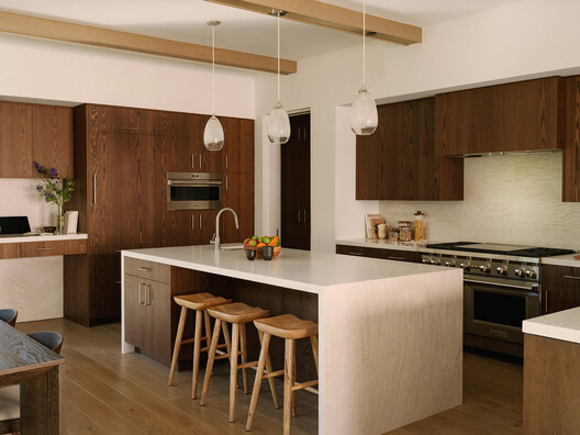 Ramos Residence / Venn Studio Ramos Residence / Venn Studio - Interior Photography, Kitchen, Countertop, Wood, Lighting, Chair