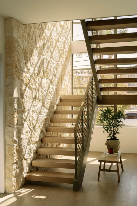 Ramos Residence / Venn Studio Ramos Residence / Venn Studio - Interior Photography, Stairs, Wood, Handrail