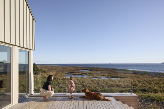 Lawrencetown House / Bishop McDowell Lawrencetown House / Bishop McDowell - Exterior Photography, Wood, Deck