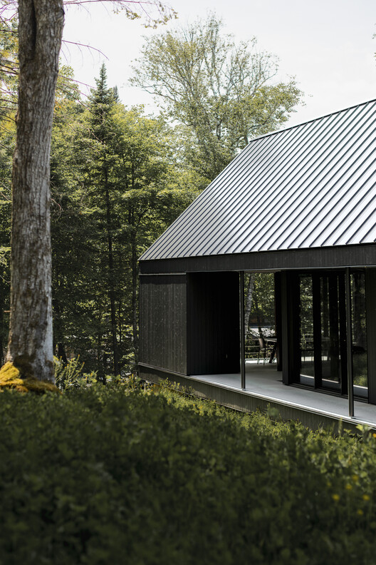 Lac Rougeaud Residence / DKA Lac Rougeaud Residence / DKA - Image 16 of 26