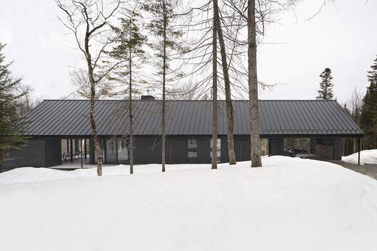 Lac Rougeaud Residence / DKA Lac Rougeaud Residence / DKA - Image 24 of 26