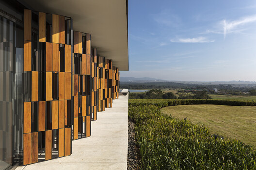 How Will BIM 2.0, AI Assistance, and Integrated Workflows Shape the Architect’s Design Experience? - Image 2 of 18