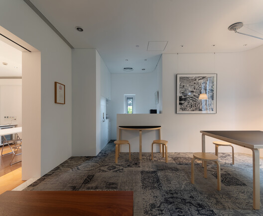 米凹办公室 / atelier mearc 米凹办公室 / atelier mearc - 室内图, 木头, 桌子, 灯, 椅子, 玻璃