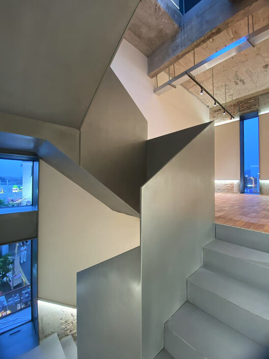 HE INTERACTION Community / PMT Partners HE INTERACTION Community / PMT Partners - Image 14 of 33