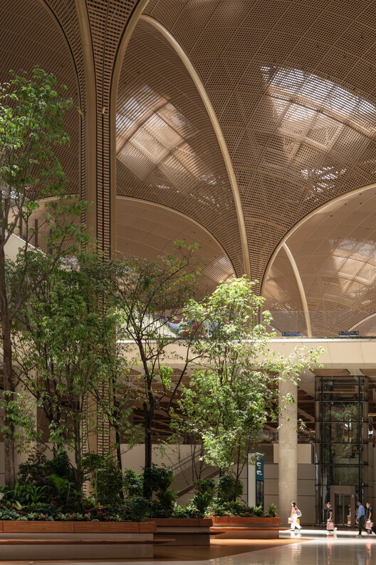 Techo International Airport by Foster + Partners Opens in Phnom Penh, Cambodia Techo International Airport by Foster + Partners Opens in Phnom Penh, Cambodia - Image 8 of 9