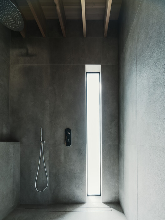 Pavilhão na Floresta de Carvalhos / Mork-Ulnes Architects  - Imagem 8 de 19