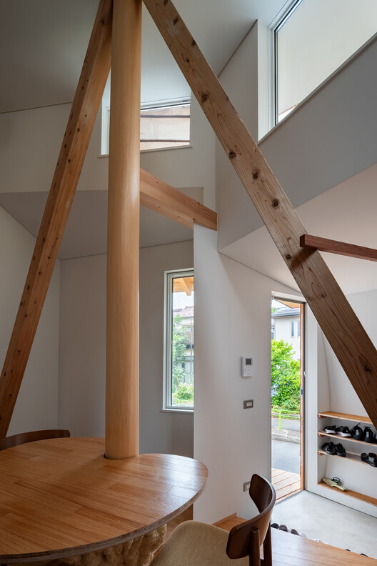 Casa Verde / Shin Aoki and Partners - Fotografía interior, Madera, Iluminación, Escaleras, Fijación Vigas
