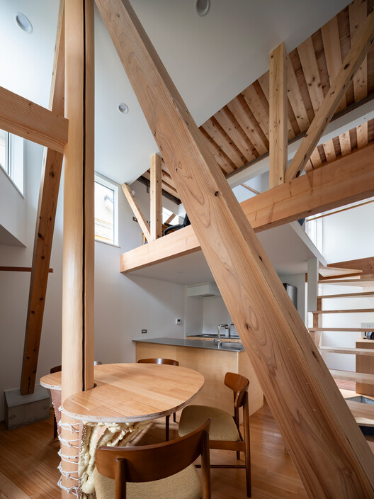 Casa Verde / Shin Aoki and Partners - fotografía de interiores, madera, iluminación, fijación de vigas