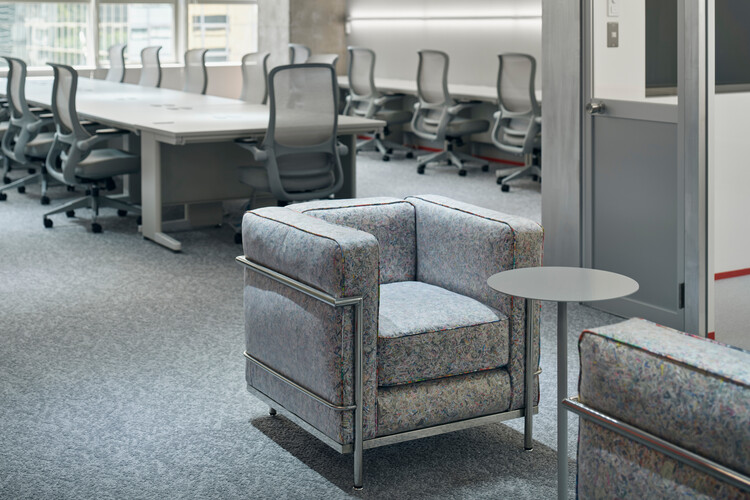 集英社 TOON FACTORY 办公室 – 二期 / GAMMA 建筑事务所 - 室内图, 起居室, 椅子