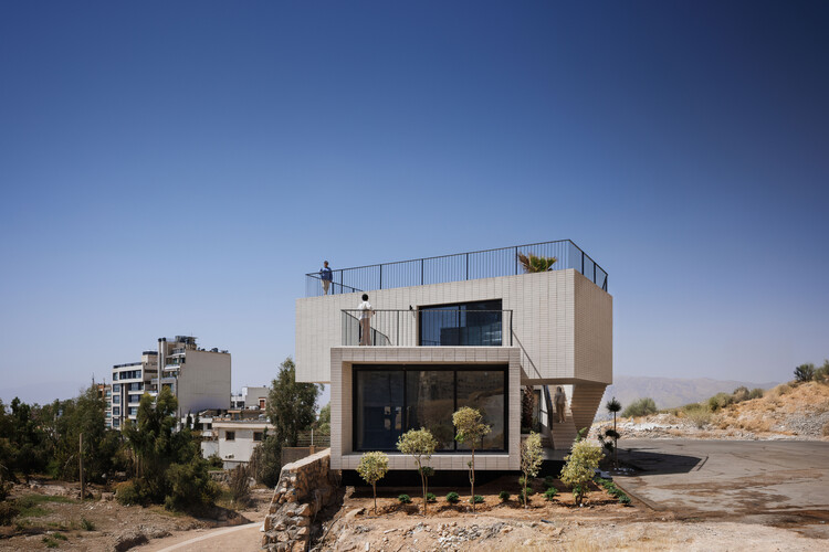 萨米安宿舍行政楼 / Ashari Architects - 建筑图, 阳台