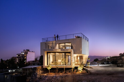 萨米安宿舍行政楼 / Ashari Architects - 建筑图, 阳台