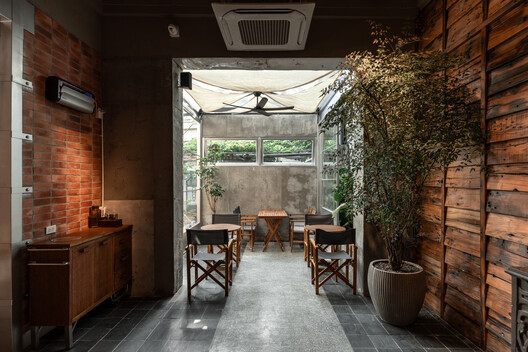 Padaria Fours Signature / Mor studio - Fotografia de Interiores, Sala de Jantar, Madeira, Iluminação, Cadeira, Vidro