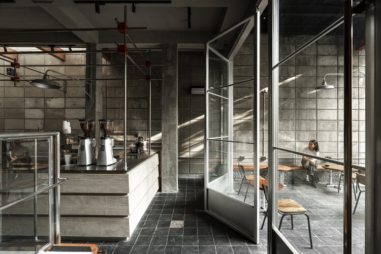 Padaria Fours Signature / Mor studio - Fotografia de Interiores, Cozinha, Vidro, Cadeira