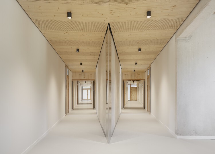 iXcampus Design School/SAME architees - Fotografía de interiores, Madera
