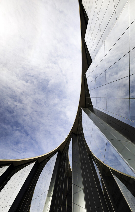 Casa Moncler Headquarters / ACPV ARCHITECTS Antonio Citterio Patricia Viel - Image 5 of 8