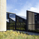 Casa Moncler Headquarters / ACPV ARCHITECTS Antonio Citterio Patricia Viel - Office Buildings
