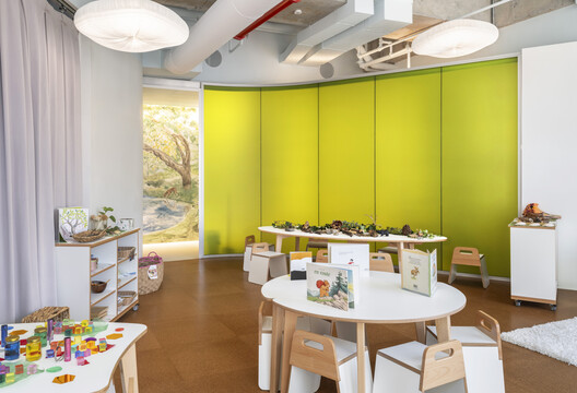 Language and Laughter Studio Preschool / O'Neill McVoy Architects - Interior Photography, Dining room, Table, Chair