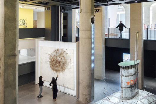 “展览的机器”，卡地亚基金会新址 / Ateliers Jean Nouvel - 室内图, 灯