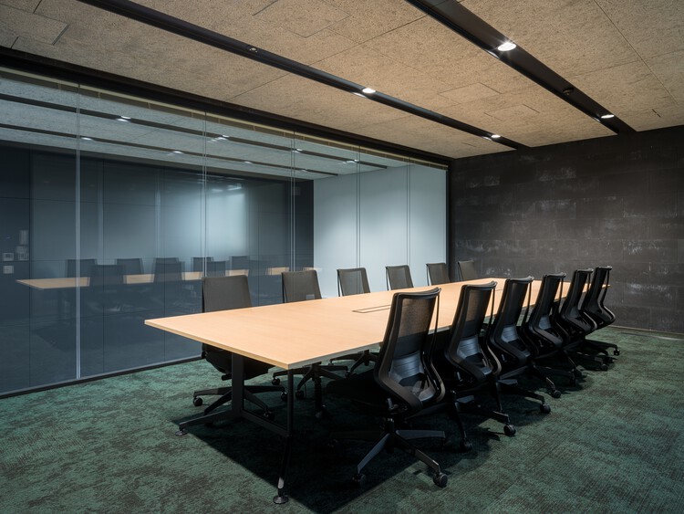 Centro de Dados de Emissão Zero Ishikari (ZED ISHIKARI) / TAISEI DESIGN Planners Architects & Engineers - Fotografia de Interiores, Cadeira