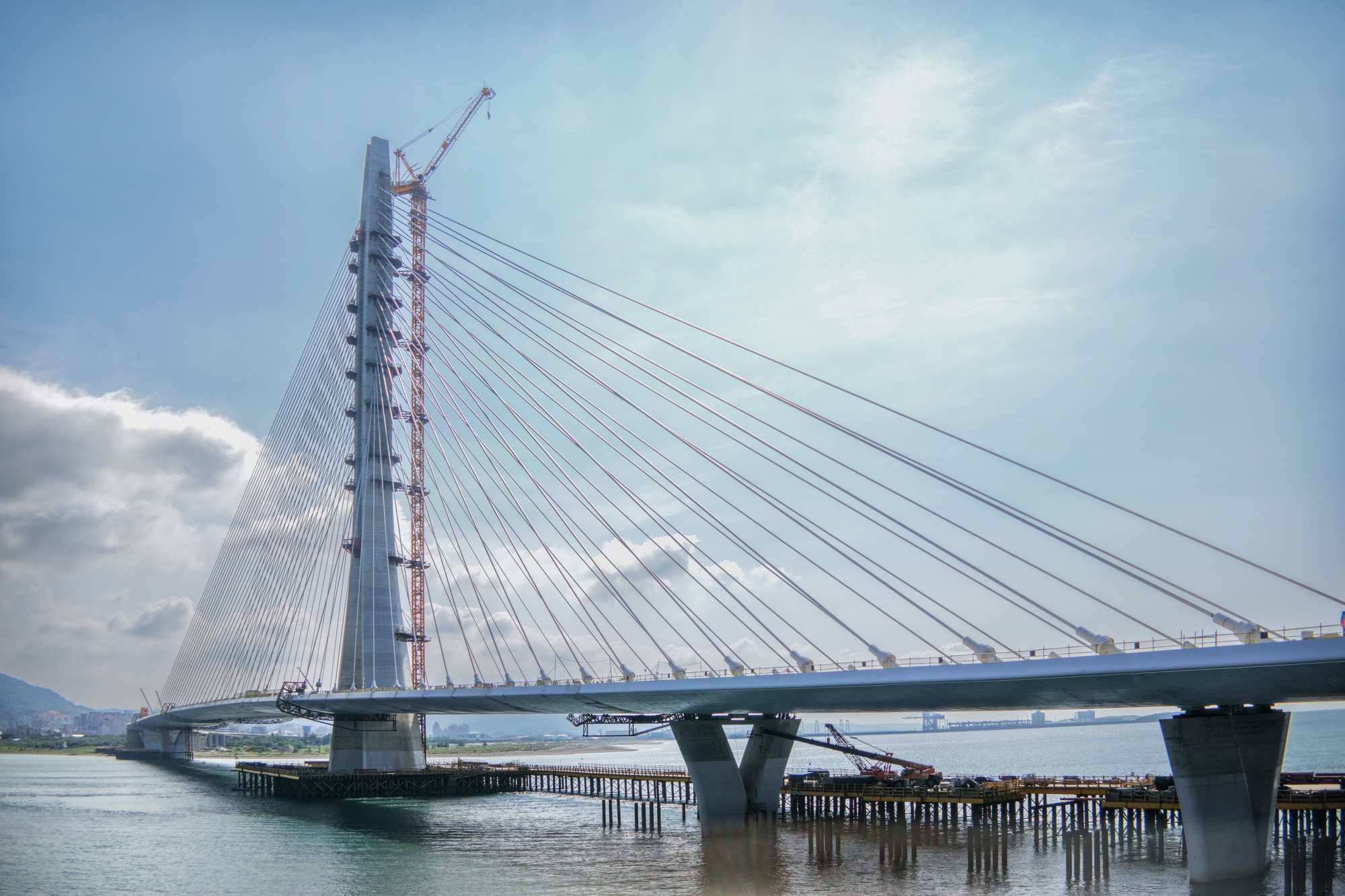 Zaha Hadid Architects' Danjiang Bridge Nears Completion Ahead of 2026 Opening in Taipei, Taiwan