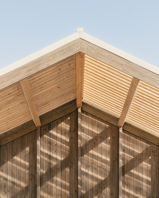 塞巴扎新休闲中心 / DEMAIN 塞巴扎新休闲中心 / DEMAIN - 建筑图, 木头, 梁