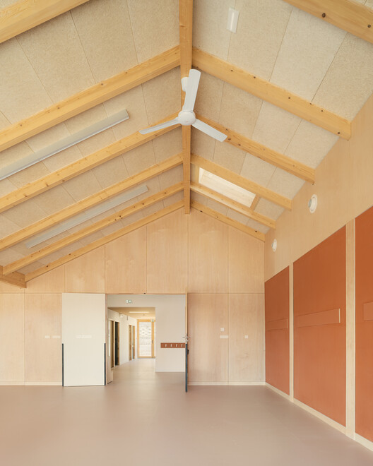 塞巴扎新休闲中心 / DEMAIN 塞巴扎新休闲中心 / DEMAIN - 室内图, 木头, 梁