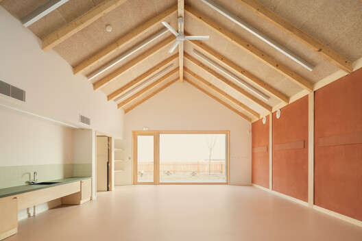 塞巴扎新休闲中心 / DEMAIN 塞巴扎新休闲中心 / DEMAIN - 室内图, 木头, 梁