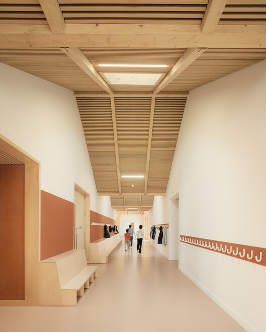 Centro recreativo del grupo escolar Jules Ferry/DEMAIN - Imagen 12 de 45