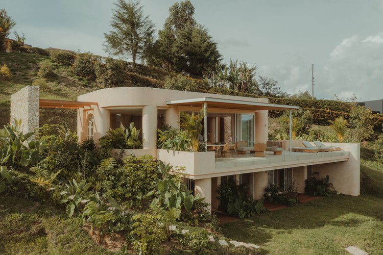 Casa Covva / Bon Studio - Fotografía al aire libre, Jardín