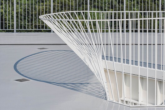 AS ABOVE SO BELOW，可探索的屋顶楼梯 - 15 的图像 25