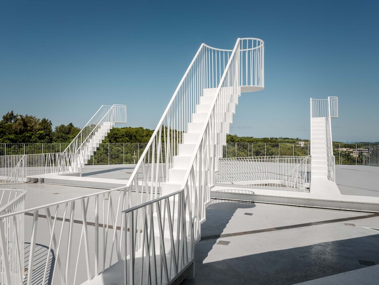 AS ABOVE SO BELOW，可探索的屋顶楼梯 - 9 的图像 25