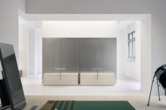 Traces of Light Indoor Golf Course / Degree Design - Interior Photography, Kitchen, Wood, Glass, Closet