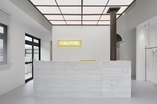 Traces of Light Indoor Golf Course / Degree Design - Image 7 of 25