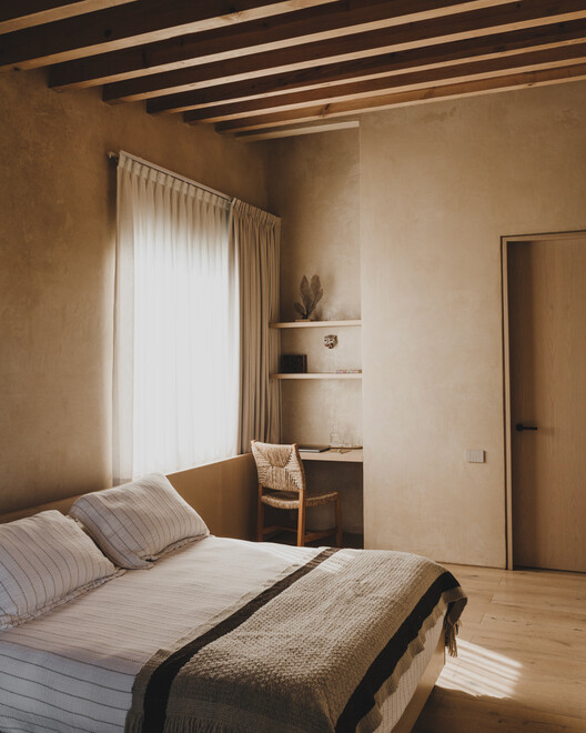 Casa Ocote / PPAA - Fotografia de Interiores, Dormitório, Cama, Madeira, Iluminação