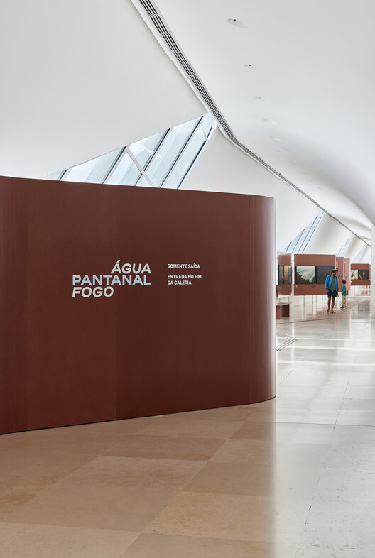 Projeto Expográfico Água Pantanal Fogo / gru.a - Imagem 2 de 11